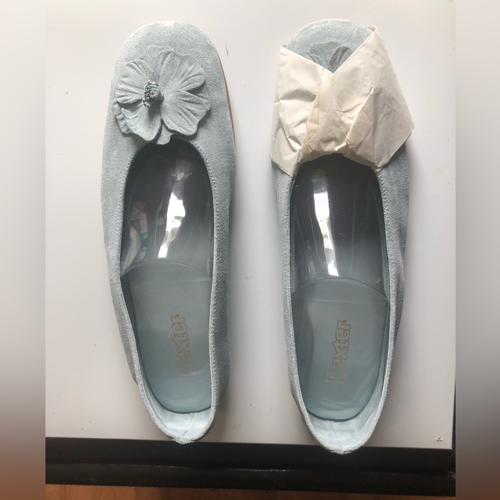 ❤️❤️New, Dexter Flats in Blue Suede, Size 11